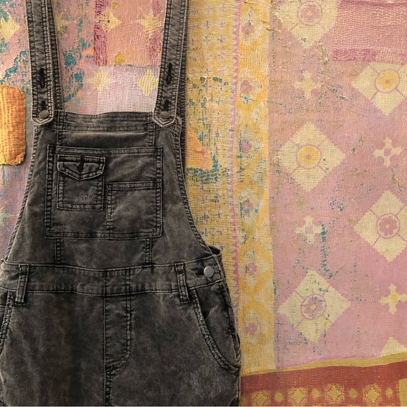 Free People Through the Woods Distressed Corduroy Overalls - Size 26 - Picture 9 of 13